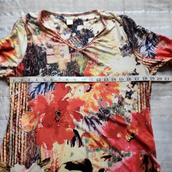 [M] Christopher & Banks Art Design Women's Top Size Medium Adjustable Sleeves - Picture 9 of 10